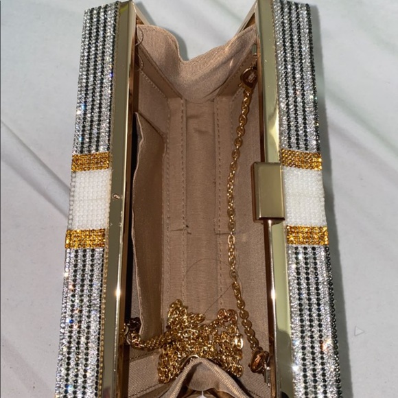 Crystal cash evening clutch - Picture 2 of 3